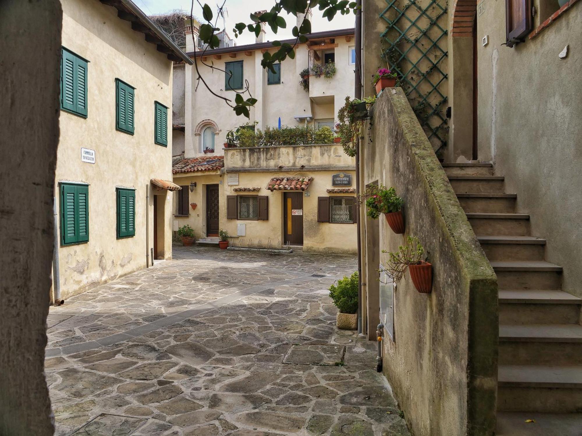 Casa Vianella - Romantico Monolocale Per Vivere Come Una Volta Градо Екстер'єр фото